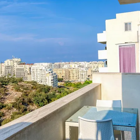 Daire Modern 1br Penthouse With Terrace In St Julians By 360 Estates